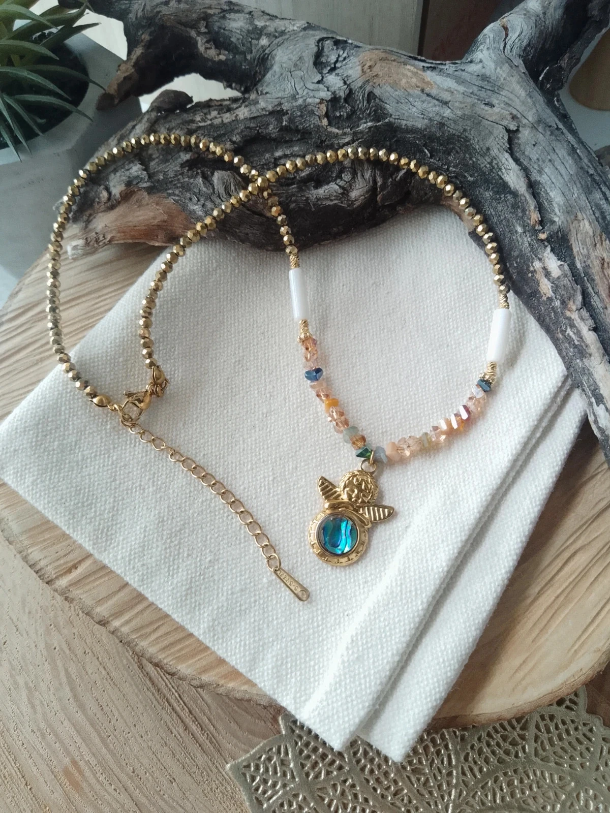 Collier pendentif ange et coquillage d'ormeaux – photo 3